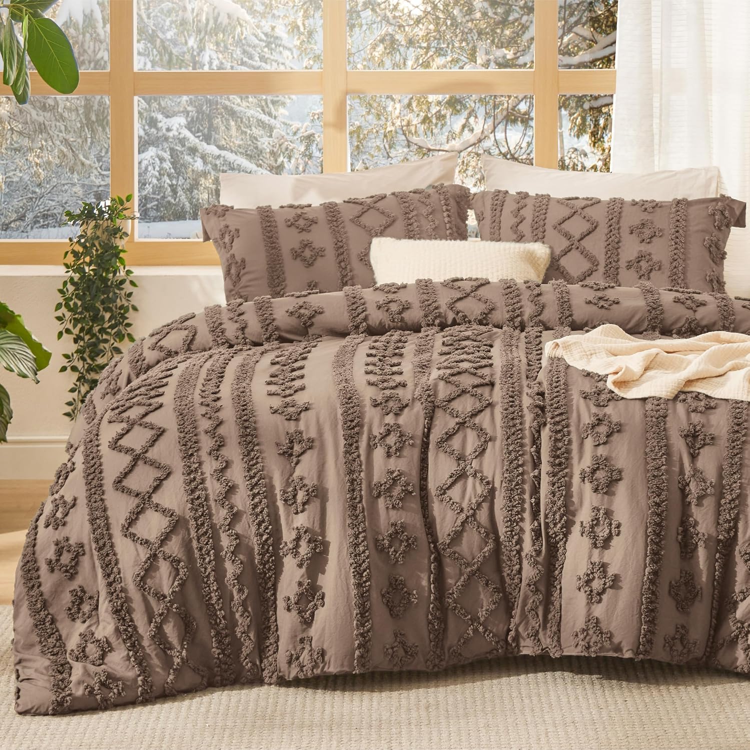 Bedsure Tufted Boho Comforter Set Queen Size - Linen Boho Bed Set, GentleSoft™ 3 Pieces Farmhouse-Style Embroidery Bedding, Gifts for Woman